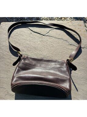 Vintage Coach Dark Brown Leather Handbag with Shoulder Strap READ